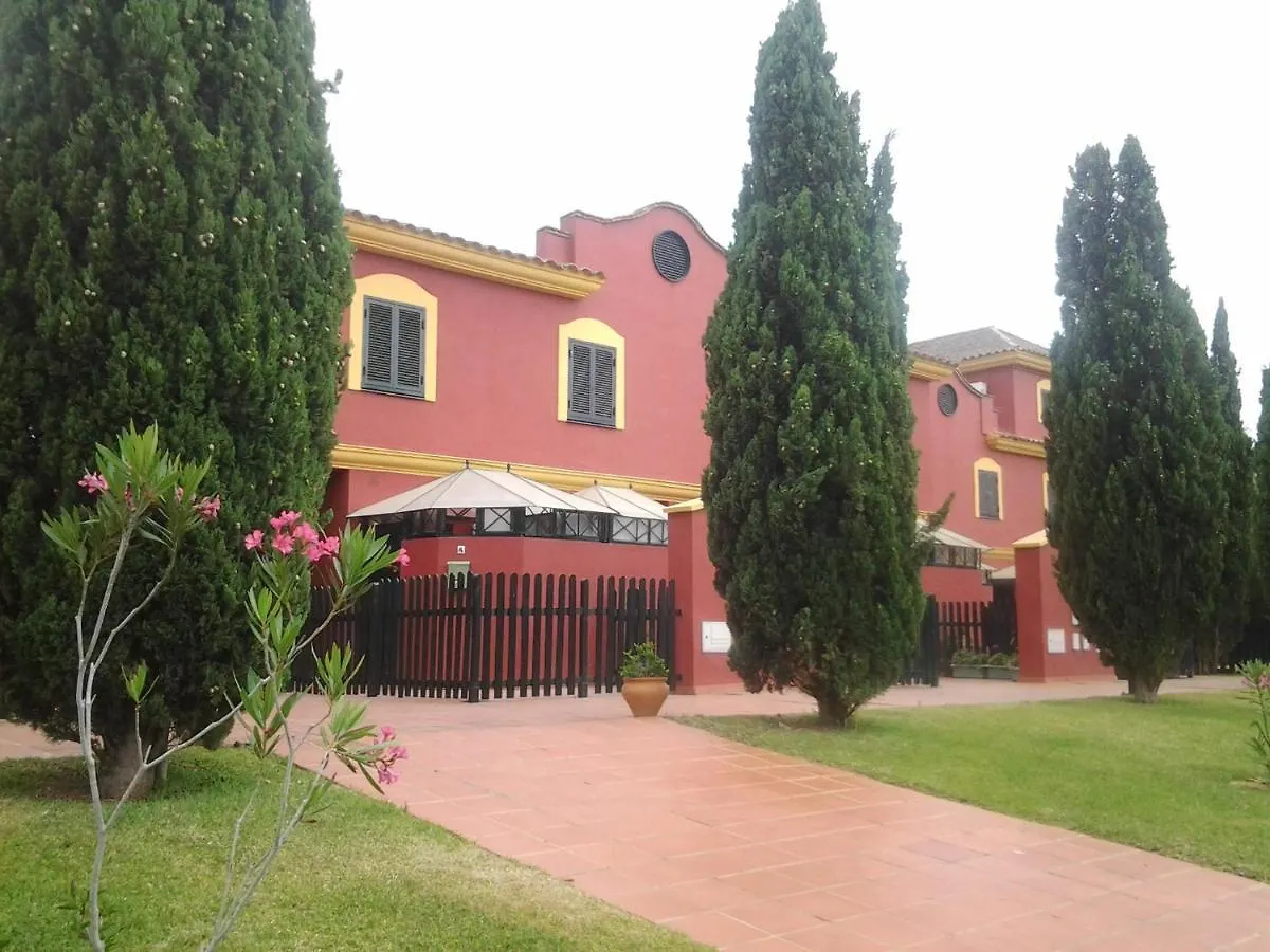 Olhando Um Campo De Golf Islantilla